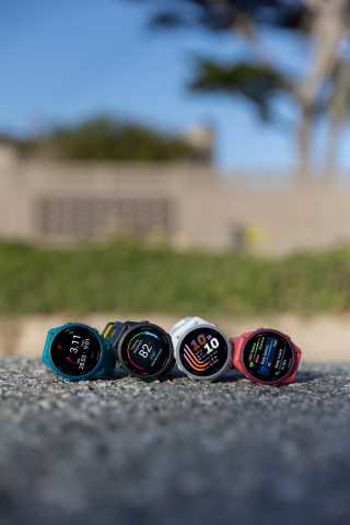 Garmin Forerunner 170 Music Teal Green, Garmin Forerunner 170 Music Black / Amp yellow, Garmin Forerunner 170 Music White, Garmin Forerunner 170 Music Red pink