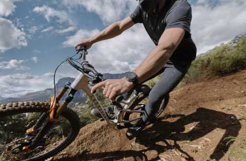 MTB Dynamics -
Kövesd nyomon a tekerésed részleteit a speciális Grit® és Flow™ mérőszámokkal.