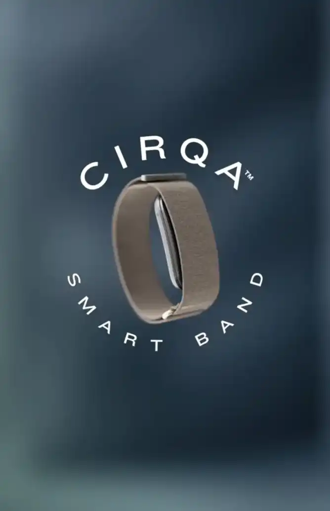 Garmin Cirqa™ okoskarkötő promóciós videó borítóképe, prémium dizájnnal és Smart Band felirattal.